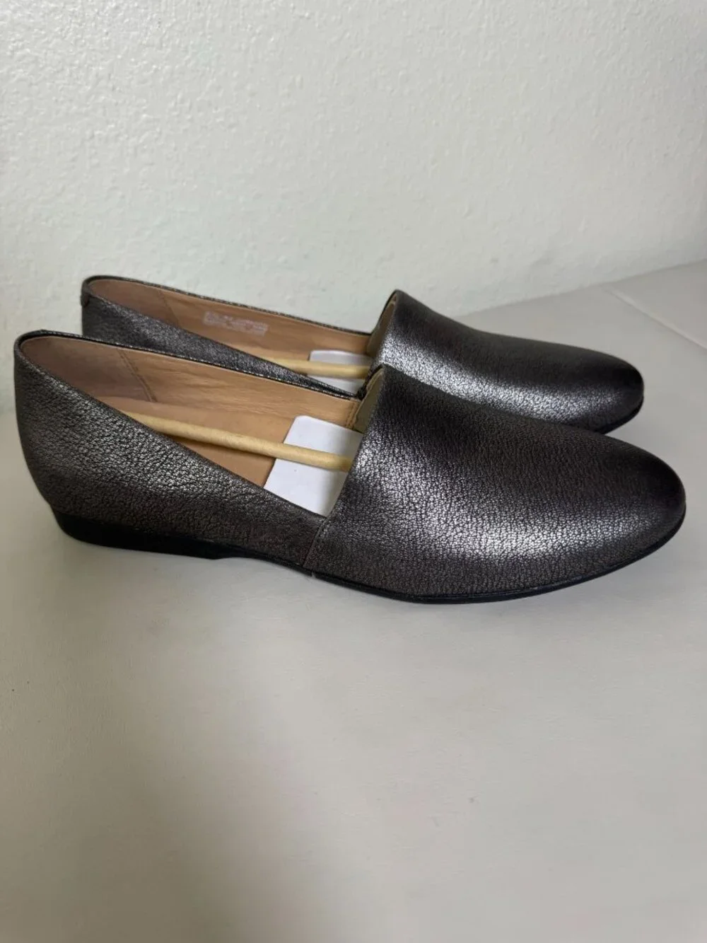 Dansko Womens Gray Metallic Leather Flat Slip-On Loafers Shoes Size 12 EU 42